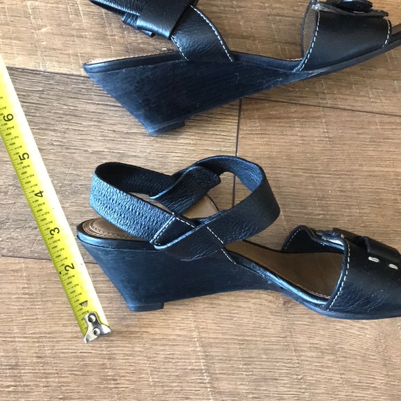 Chloe wedge in size 38.5, US size 8 - Picture 8 of 8